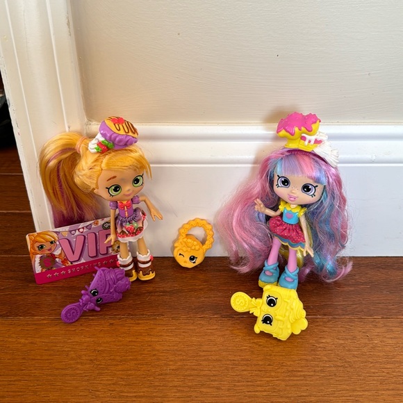 2 Shopkins Shoppies - Picture 1 of 1